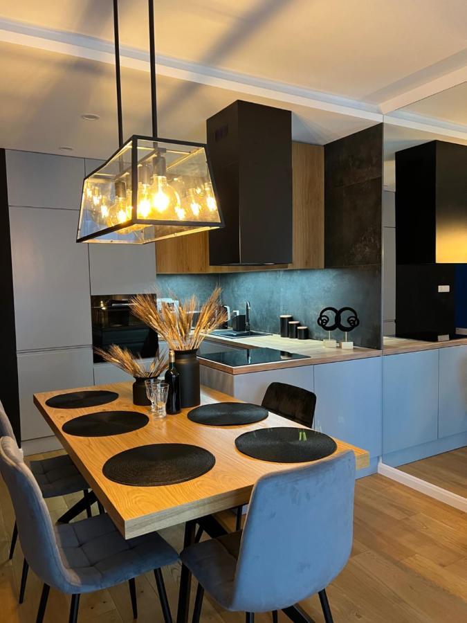 Family & Business Elegant Apartments: Kadzielnia Terrace With Garage *