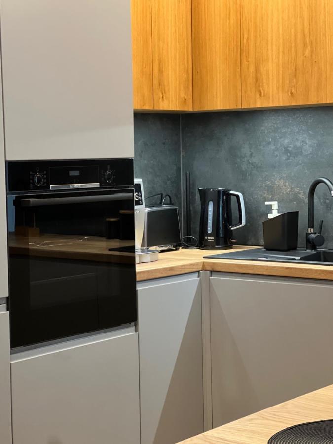 Family & Business Elegant Apartments: Kadzielnia Terrace With Garage