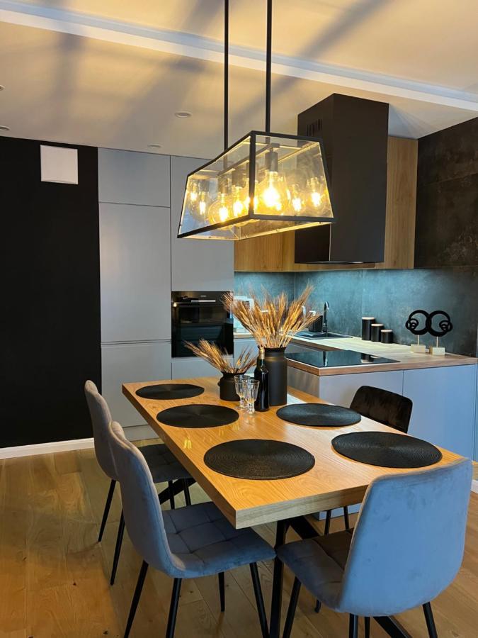 Apartment Family & Business Elegant Apartments: Kadzielnia Terrace With Garage