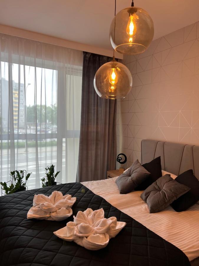 Family & Business Elegant Apartments: Kadzielnia Terrace With Garage Apartment Kielce