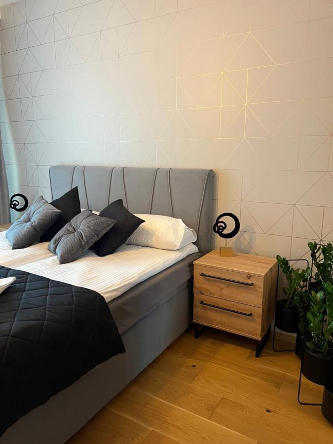 Family & Business Elegant Apartments: Kadzielnia Terrace With Garage *